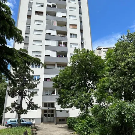 شقة One Bedroom In Great Location بودغوريتْسا